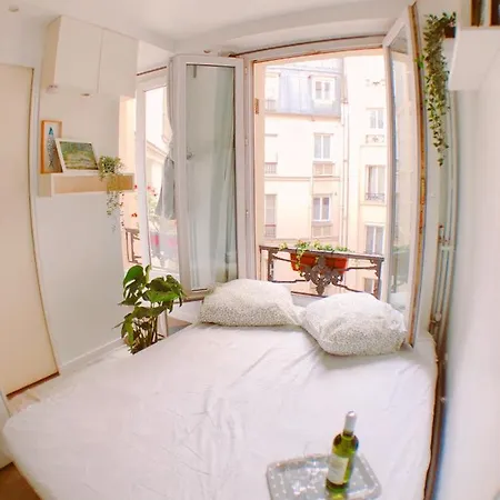 شقة Cozy Au Coeur De باريس